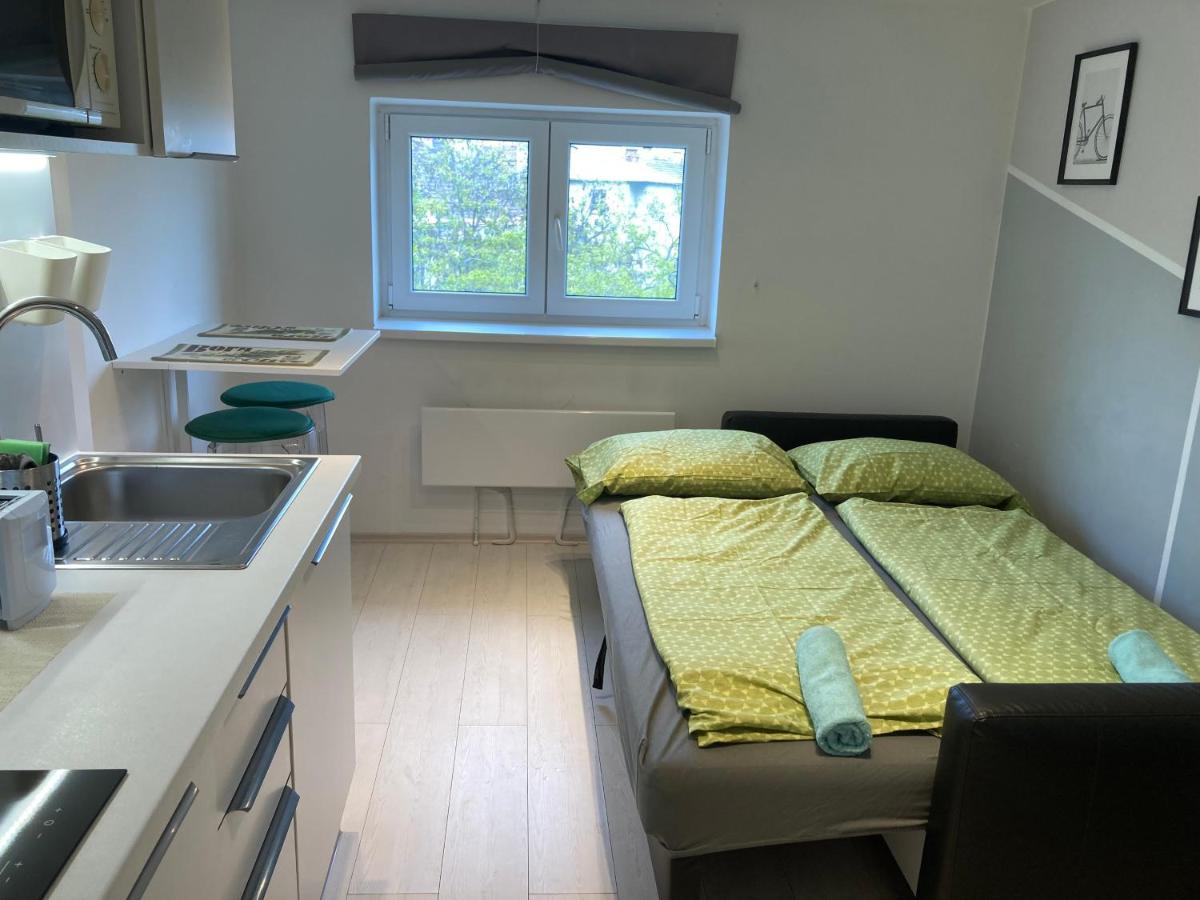 Roland Apartment - Puskas ブダペスト エクステリア 写真